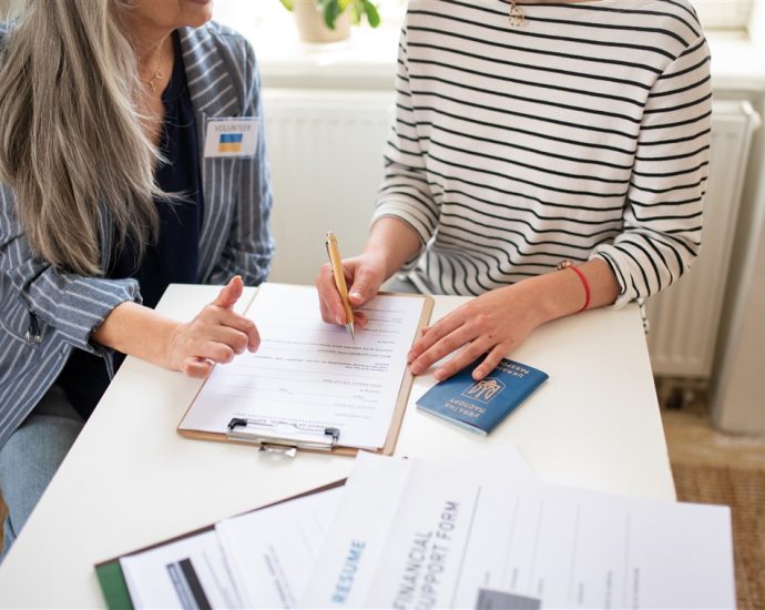 démarches renouvellement de titre de séjour