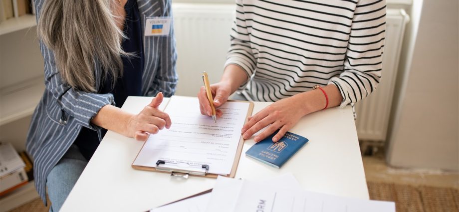 démarches renouvellement de titre de séjour